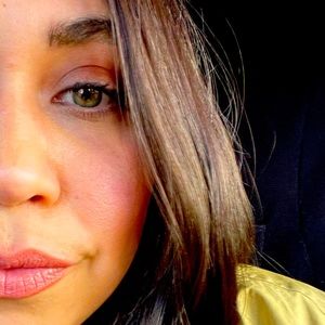 Meet your Posher, Nevelle